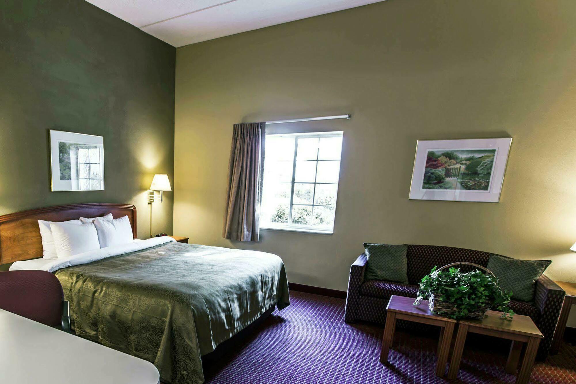 Mainstay Suites Wilmington - University Area Exterior photo